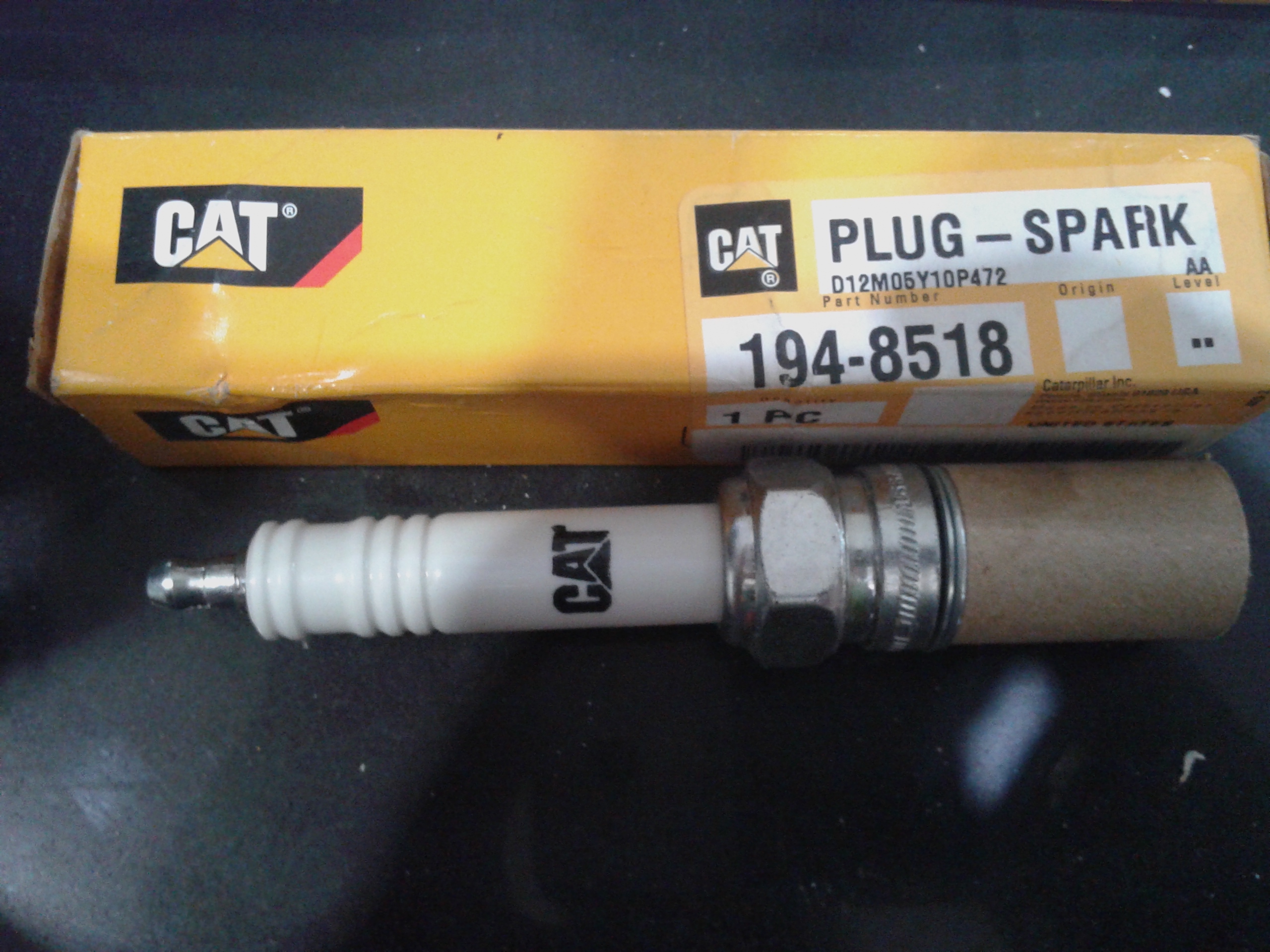 JUAL PLUG-SPARK CATERPILAR